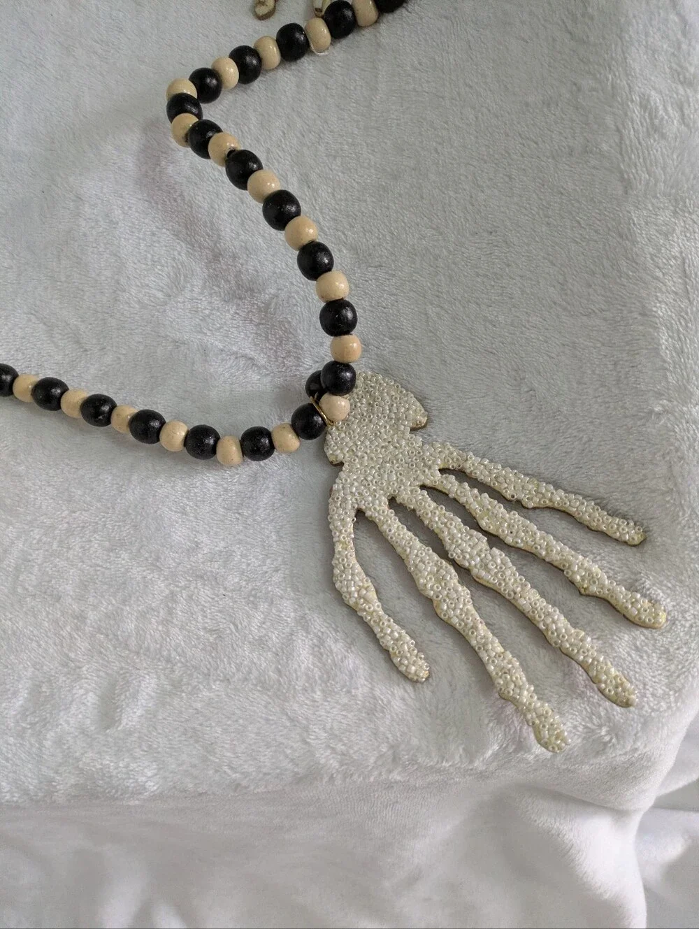 Halloween Beaded Garland With Skeleton Hands